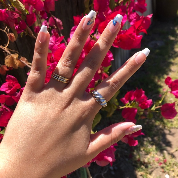 Silver “Croissant” Ring / Twist Ring - Picture 3 of 5